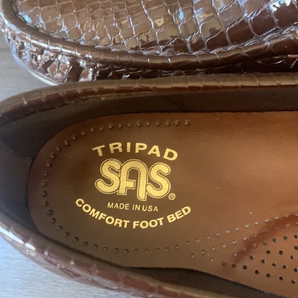 SAS Simplify Brown Crocodile Patent Leather Loafers Size 10 S (Slim) - Picture 8 of 12